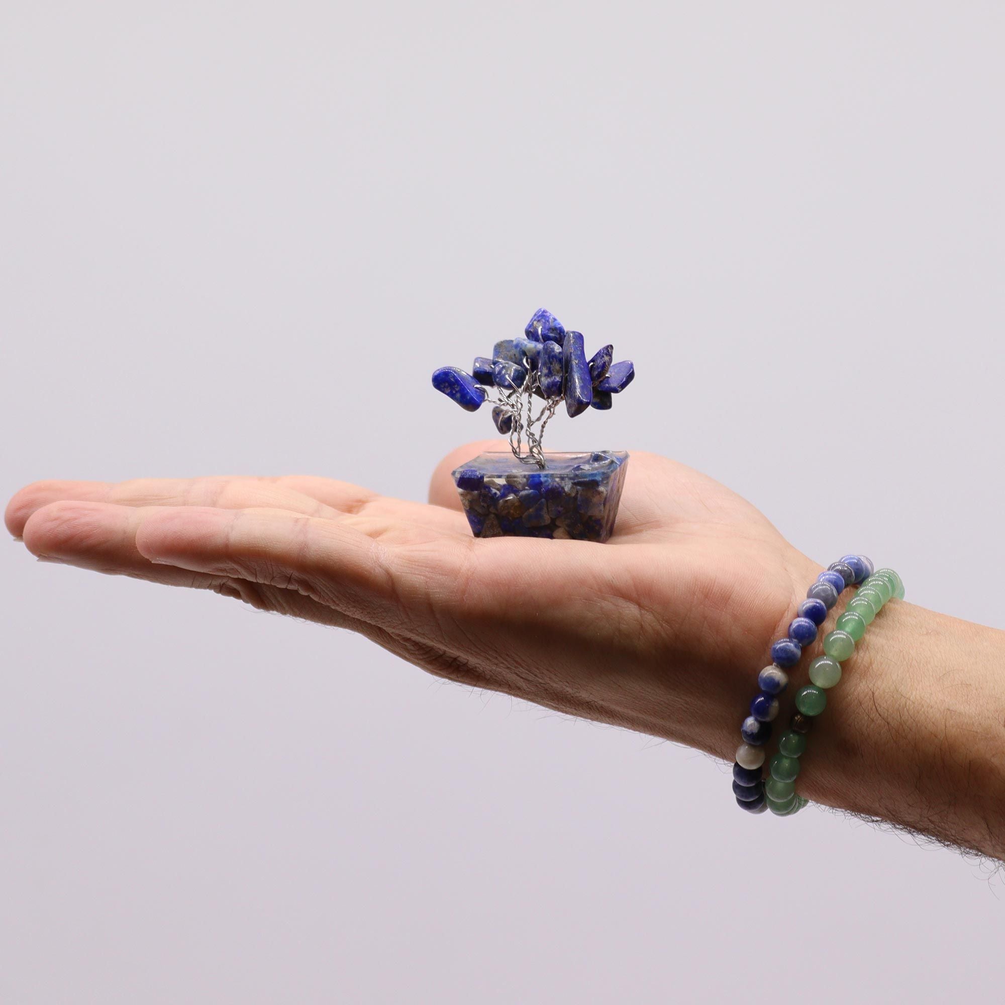 12 Mini árboles de piedras preciosas sobre base de orgonita - Mezcla Surtida (15 piedras)