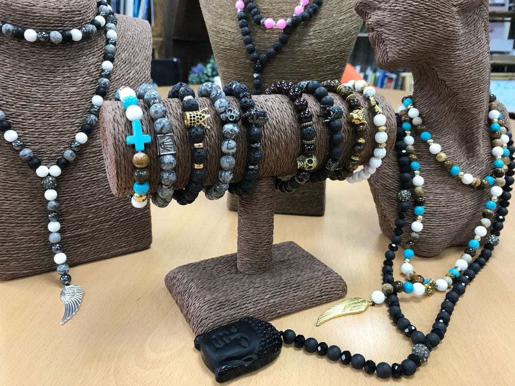 Casco de caballero / piedra de lava - pulsera de piedras preciosas