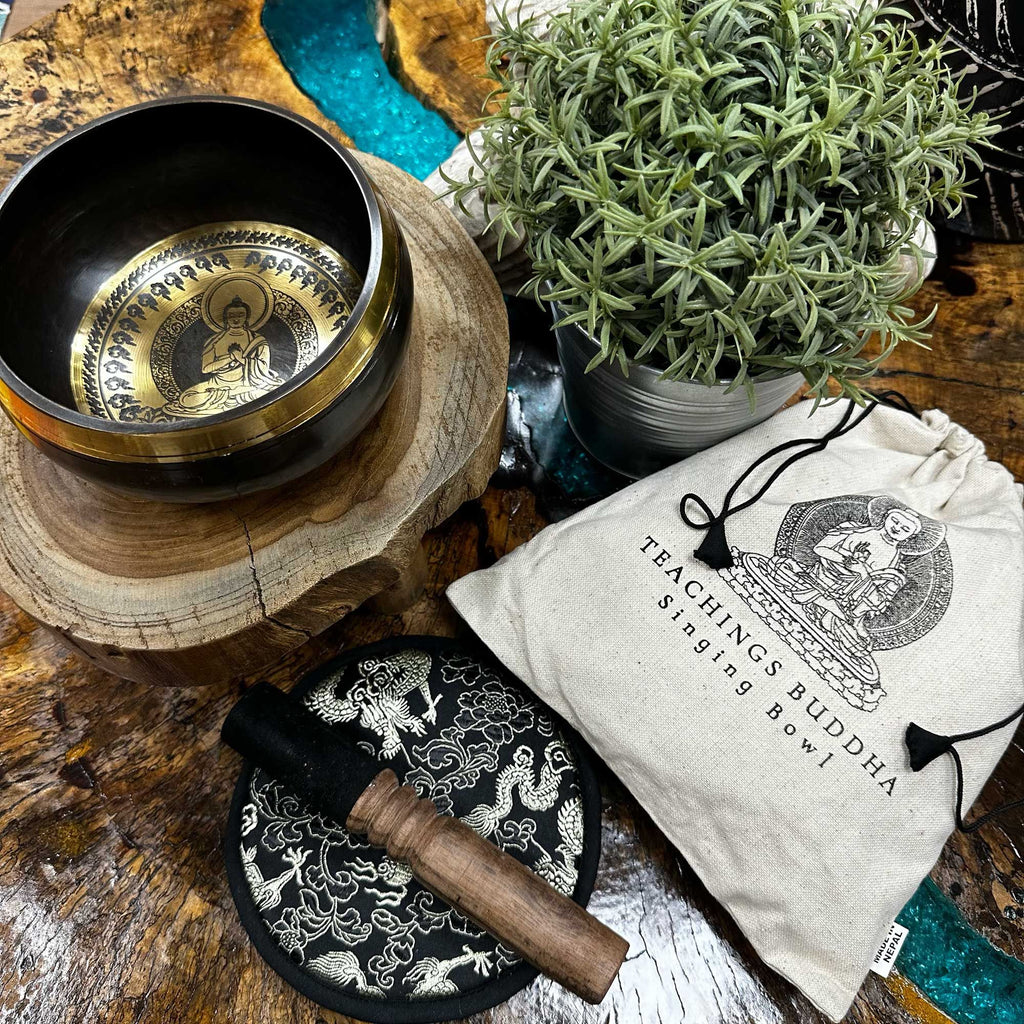 Conjunto de taça tibetana para oferta, gravada e batida à mão - 14 cm - Ensinamentos de Buda