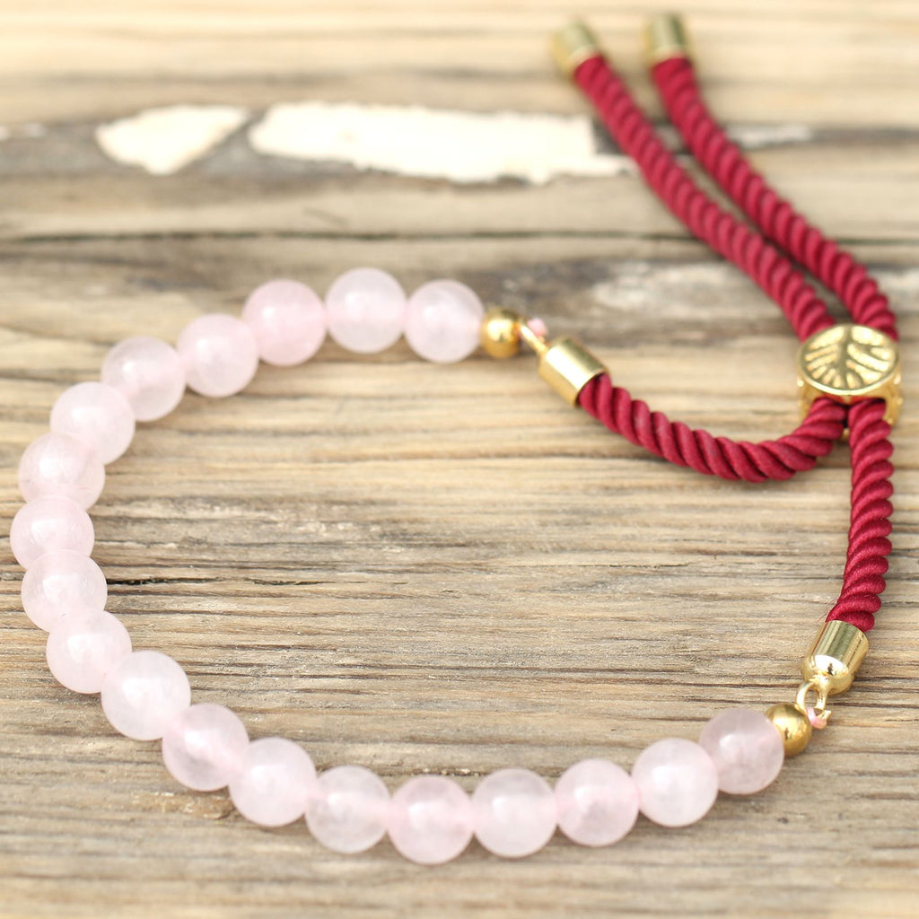 Pulseira de fio Borgonha com Quartzo Rosa