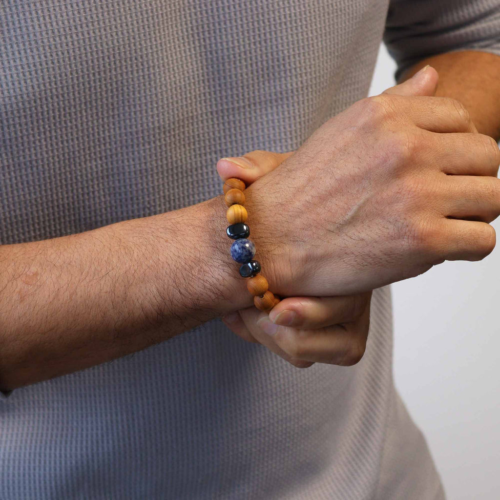 Pulseira de Cedro - Chakra da Garganta - Sodalita