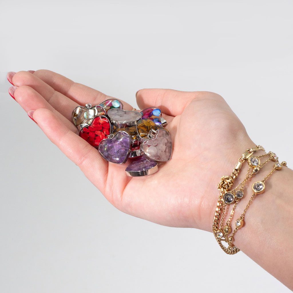 12x Colgantes de corazón con carcasa de acero - Chip de gemas y conchas Surtido