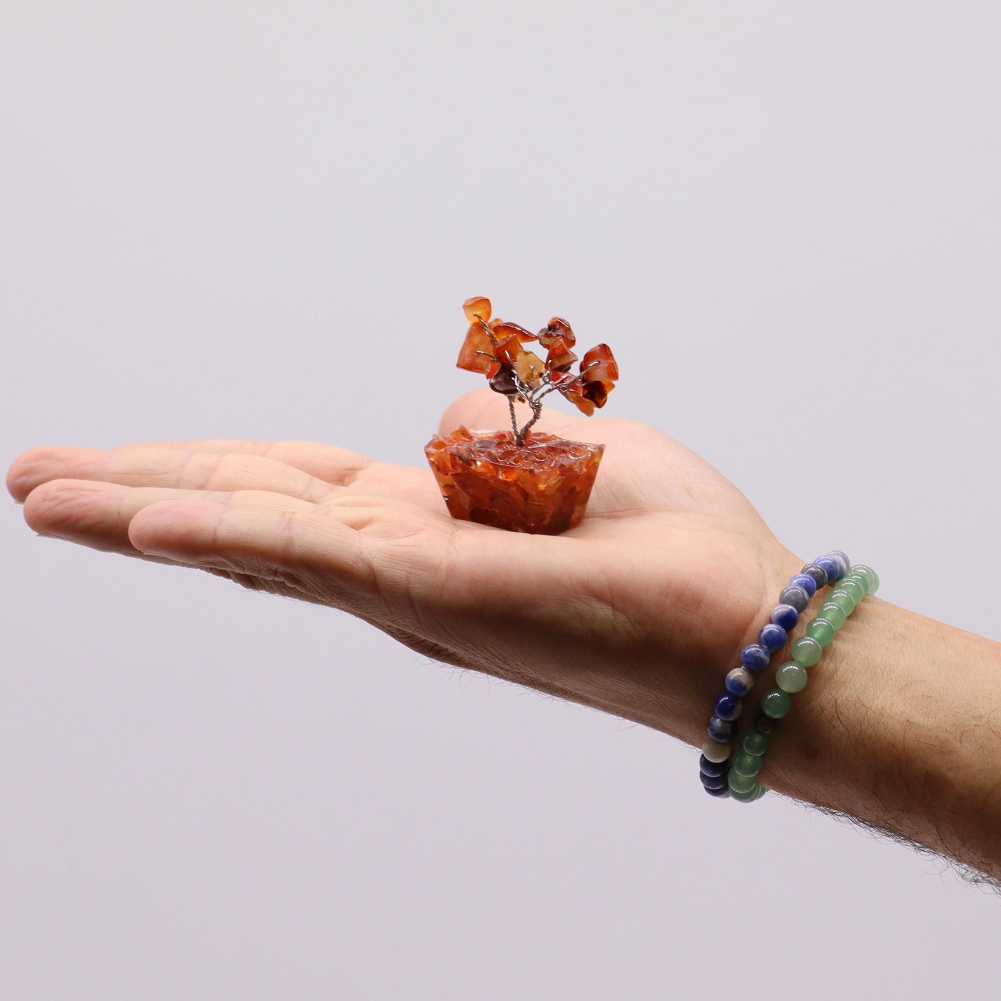 12 Mini árboles de piedras preciosas sobre base de orgonita - Mezcla Surtida (15 piedras)