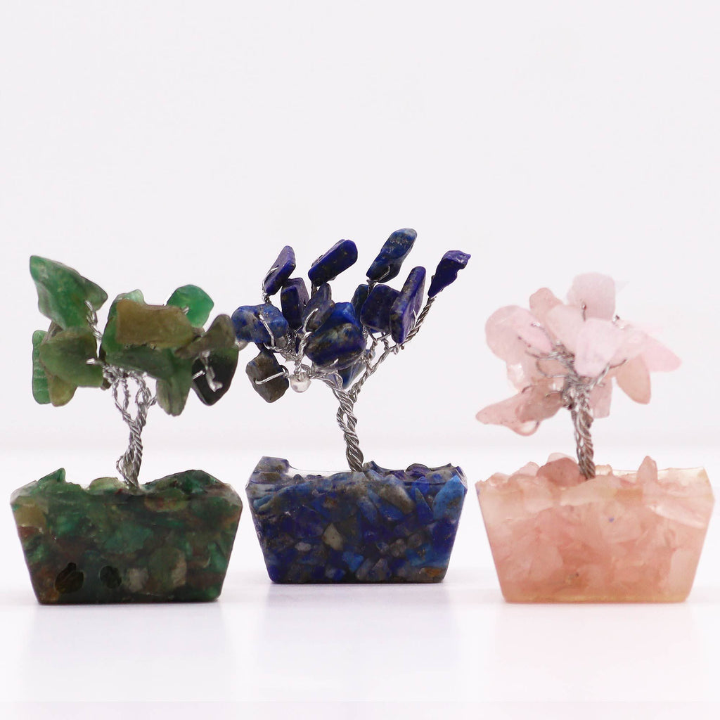 12 Mini árboles de piedras preciosas sobre base de orgonita - Mezcla Surtida (15 piedras)