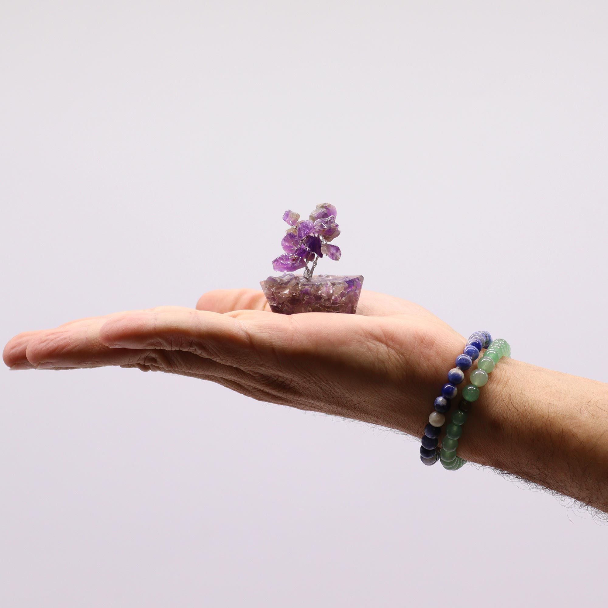 12 Mini árboles de piedras preciosas sobre base de orgonita - Mezcla Surtida (15 piedras)